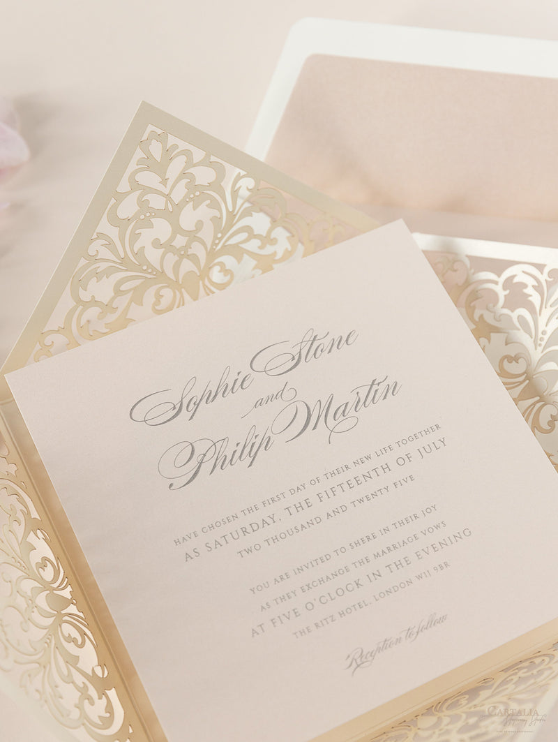 Invito a nozze tascabile in pizzo tagliato al laser color champagne + set di auguri di nozze