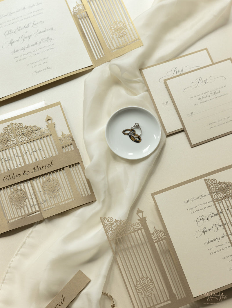 Set di inviti di nozze con taglio laser romantico cancello ornamentale con RSVP e fascia addominale personalizzata