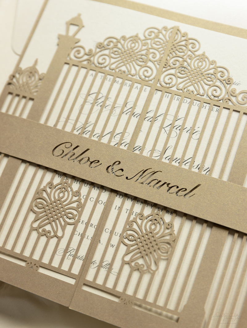 Set di inviti di nozze con taglio laser romantico cancello ornamentale con RSVP e fascia addominale personalizzata