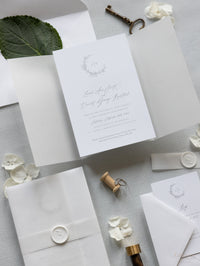 Suite per inviti di nozze con rivestimento in pergamena calligrafica moderna con sigillo in cera bianca