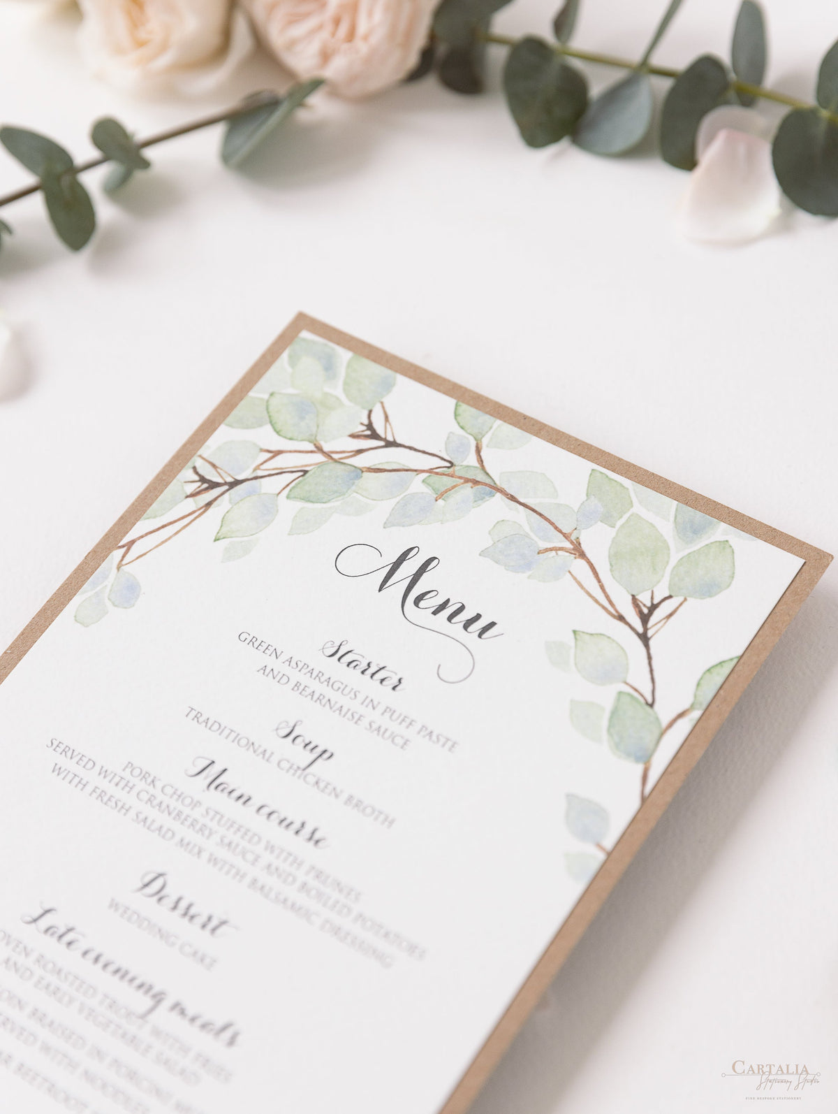 Ordine di servizio/menu di matrimonio rustico con foglia verde acquerello