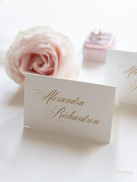 Carte de place de calligraphie romantique Roses