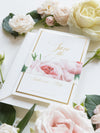 Lussuosa lamina d'oro e rose romantiche color crema SAVE THE DATE con fascia in pergamena