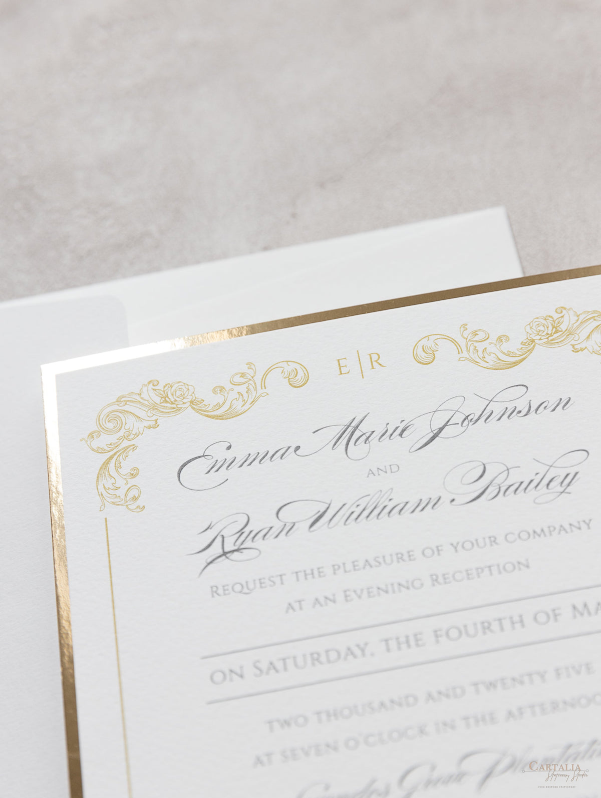 Invitation encadrée en feuille d'or carrée