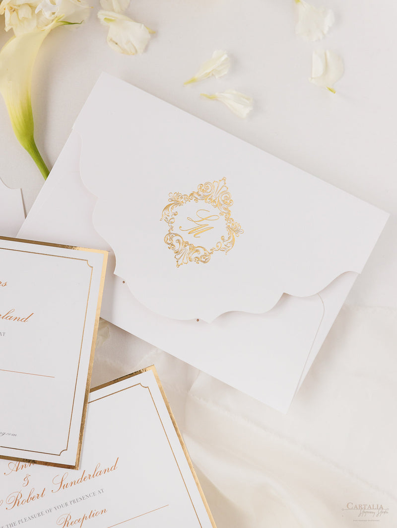 Suite di lusso tascabile in lamina d'oro Invito serale abbinato con monogramma in lamina d'oro + busta personalizzata fustellata