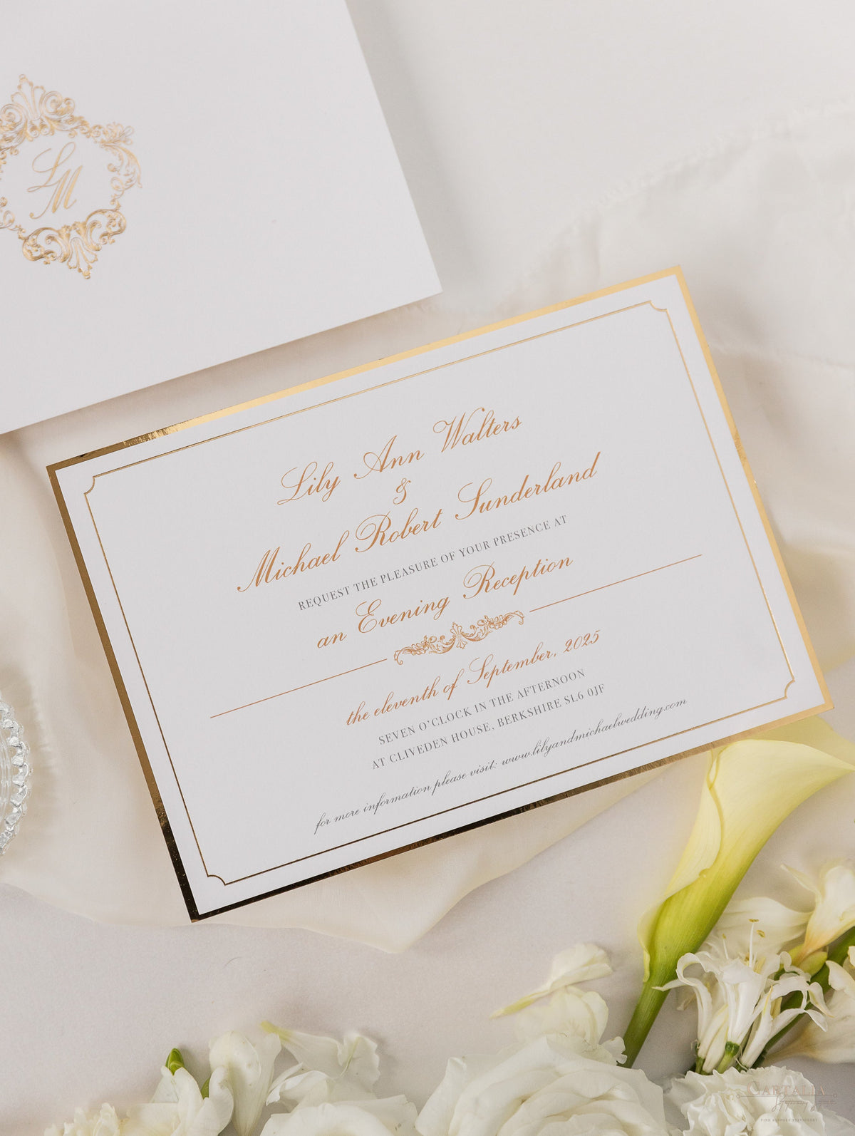 Luxury Gold Foil Pocket Fold Suite assortie de la soirée avec un monogramme en feuille d'or + enveloppe personnalisée coupée à la coupe