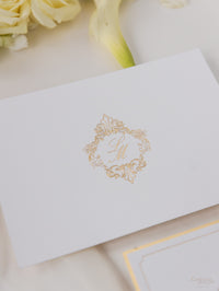 Luxury Gold Foil Pocket Fold Suite assortie de la soirée avec un monogramme en feuille d'or + enveloppe personnalisée coupée à la coupe