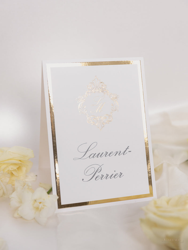 Nomi o numeri di tavoli autoportanti di lusso in lamina d'oro 
