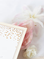 Busta classica con coriandoli tascabili in rosa antico e champagne: menu