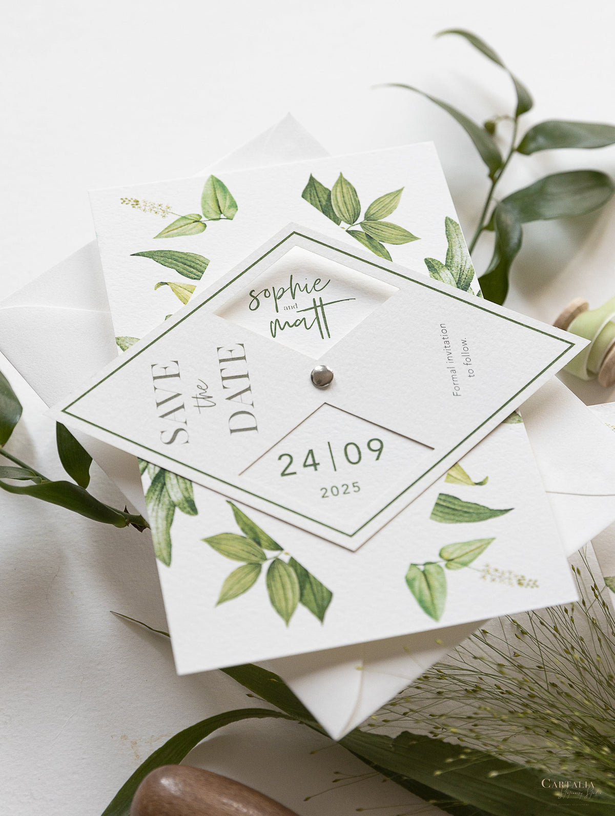 Interattivo ↻ Pivot Save the Date Card Diamond in moderna calligrafia Boho