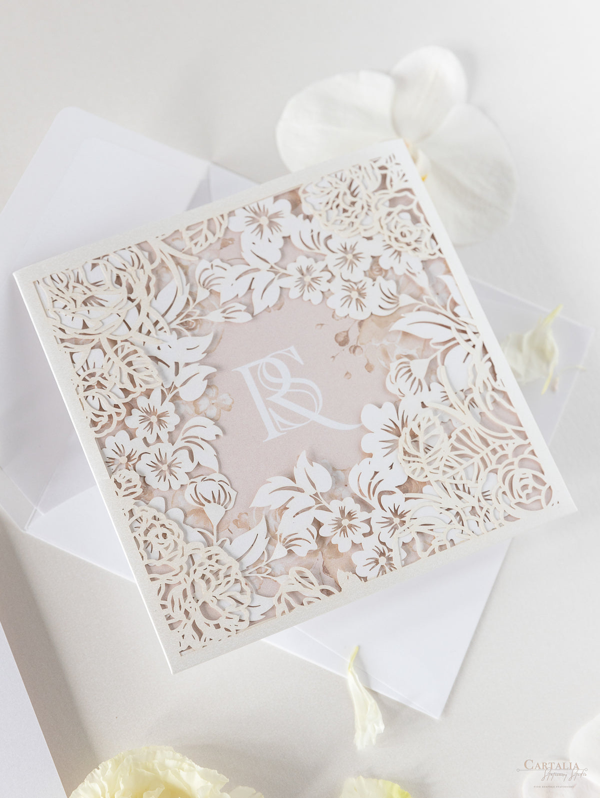 Luxury 2 niveaux - Invitation de poche coupée au laser romantique avec suite de cartes RSVP