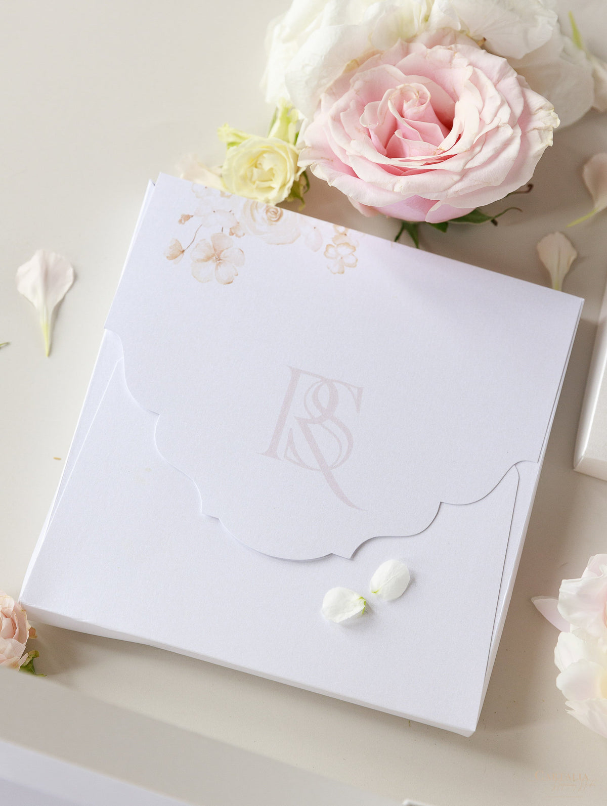 Couture Box : 3D Luxuriously Intricate Tier Laser Cutting Wedding Invitation Suite