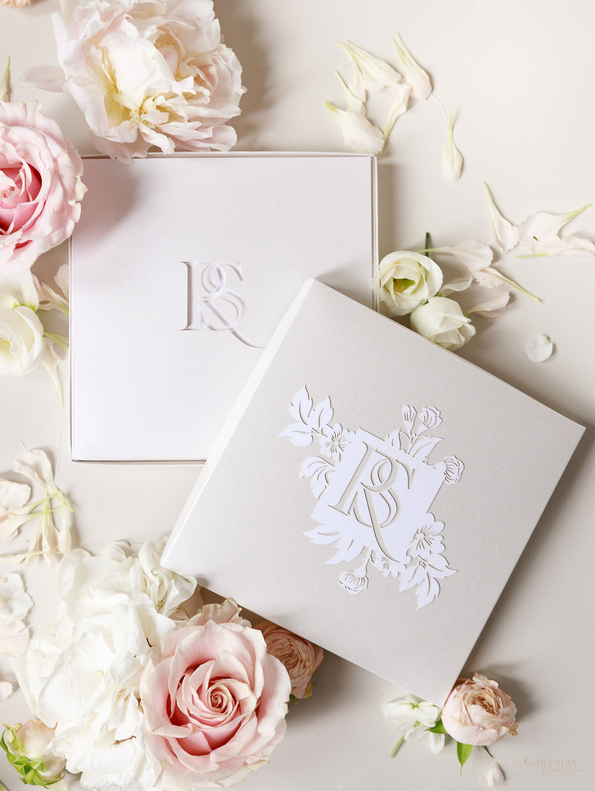 Couture Box: Suite de invitación de boda con corte láser en niveles lujosamente intrincados en 3D