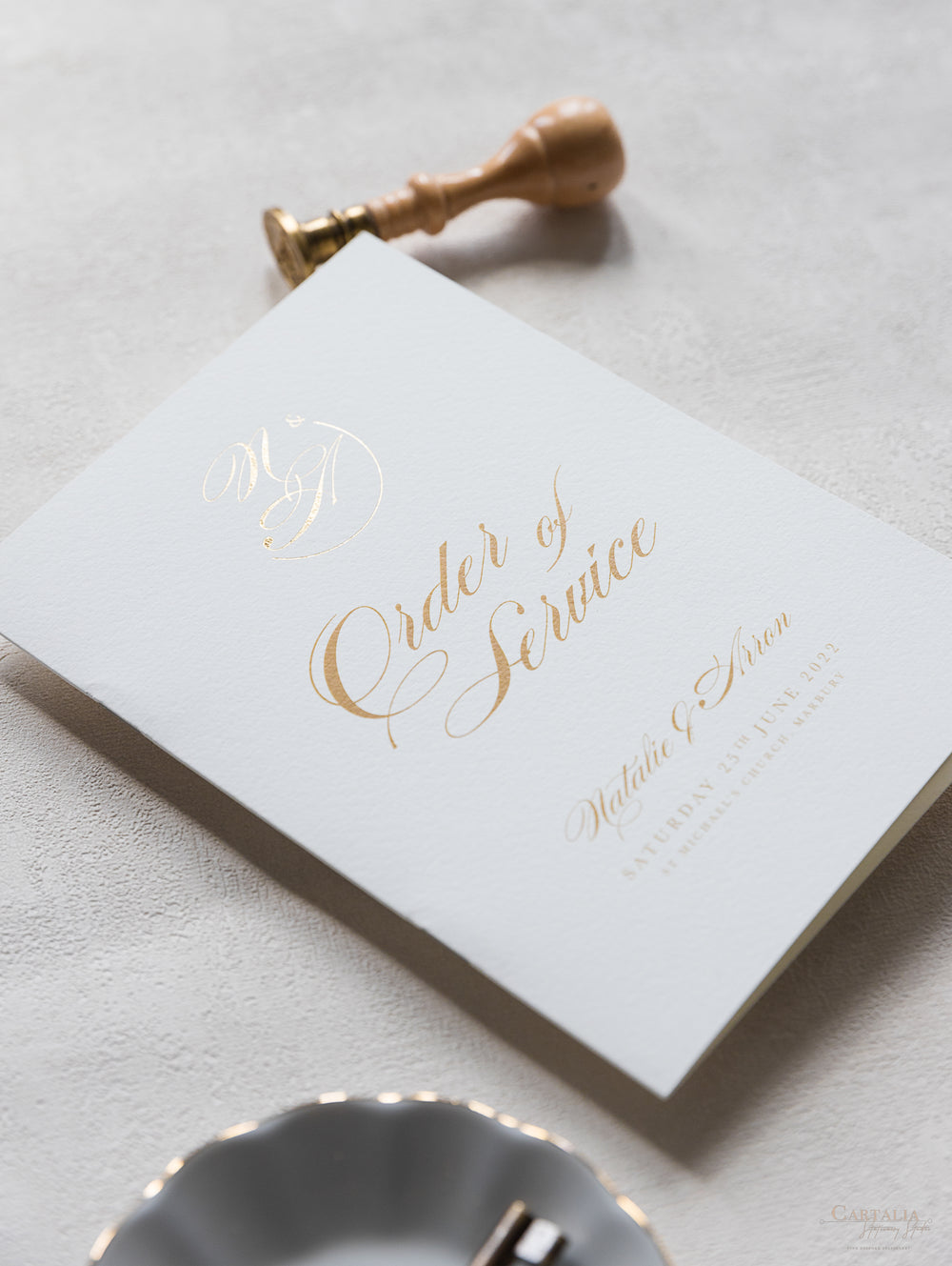 Luxury Classic Order Of Service Booklet With Gold Foil Monogram – Cartalia