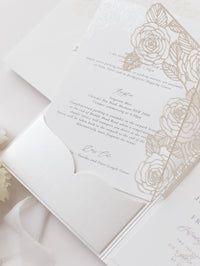 Perle Foil complexe Laser Cut Roses Suite avec carte RSVP