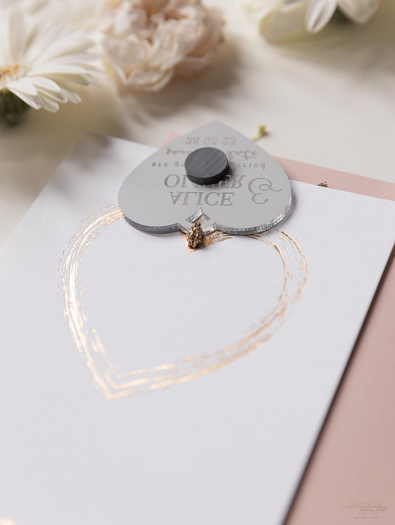Magnete salva-data a cuore in plexi specchio in lamina d'oro rosa con bigliettino