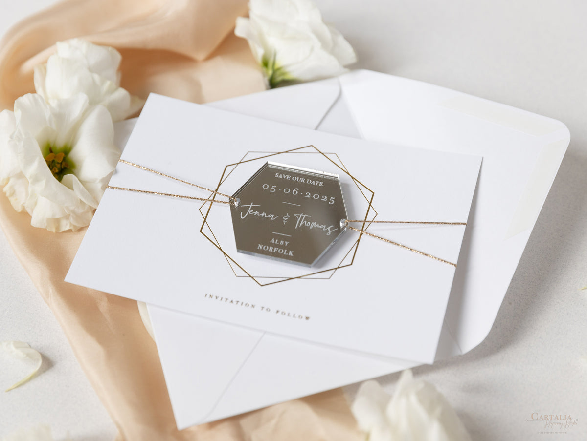 Miroir de plexi hexagone moderne enregistrer les aimants de date | Invitation de mariage | Or, argent