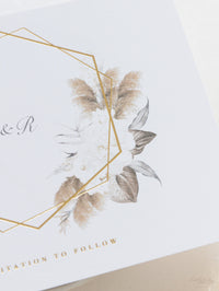 Pampas Rustic Beige Save the Date con magnete esagonale in plexi specchio dorato