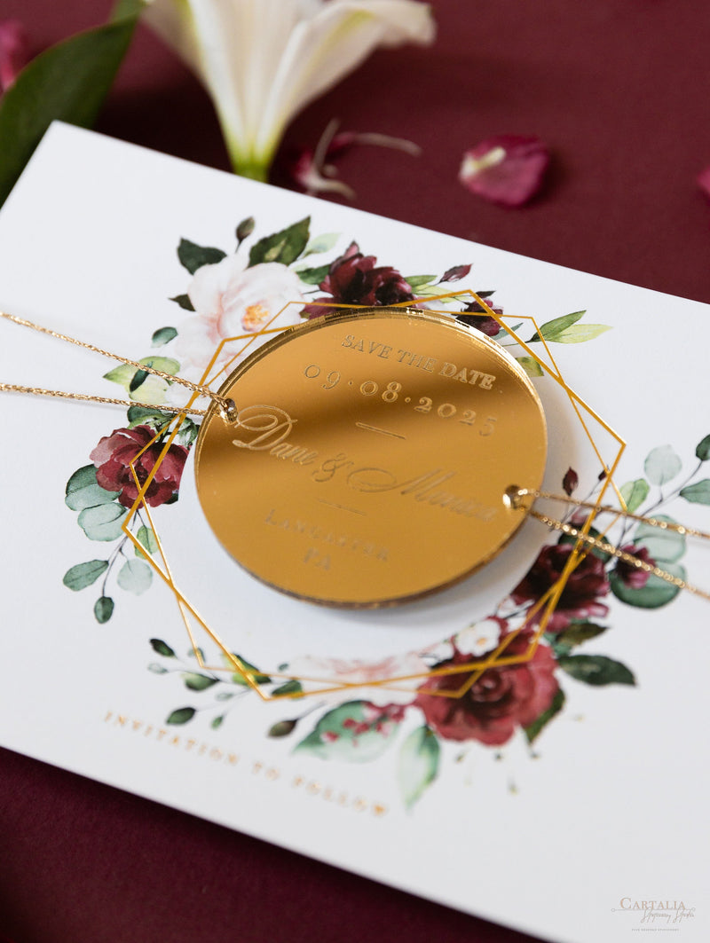 Cerchio rotondo rosso Boho Save the Date con magnete acrilico a specchio in plexi vera lamina