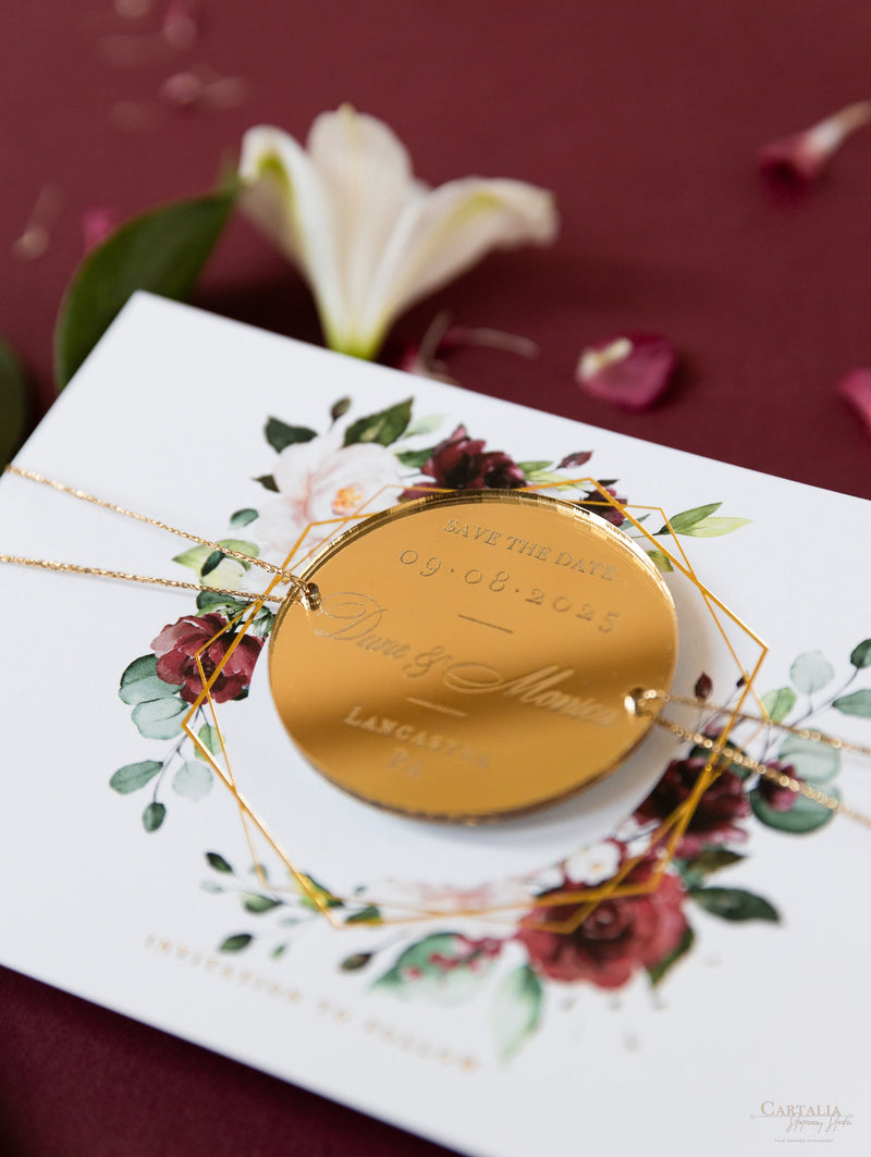 Cerchio rotondo rosso Boho Save the Date con magnete acrilico a specchio in plexi vera lamina