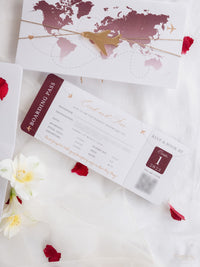 Portefeuille de voyage à destination de luxe | Foil d'or et gravé avec Plancheur Planche Portefeuille Passeport: Invitation de passeport de mariage de luxe