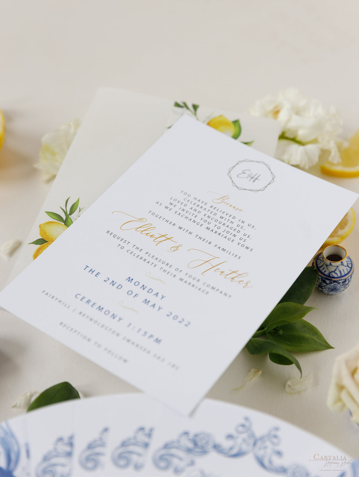 Invitation de mariage au célèbre au citron sicilien avec étiquette de miroir