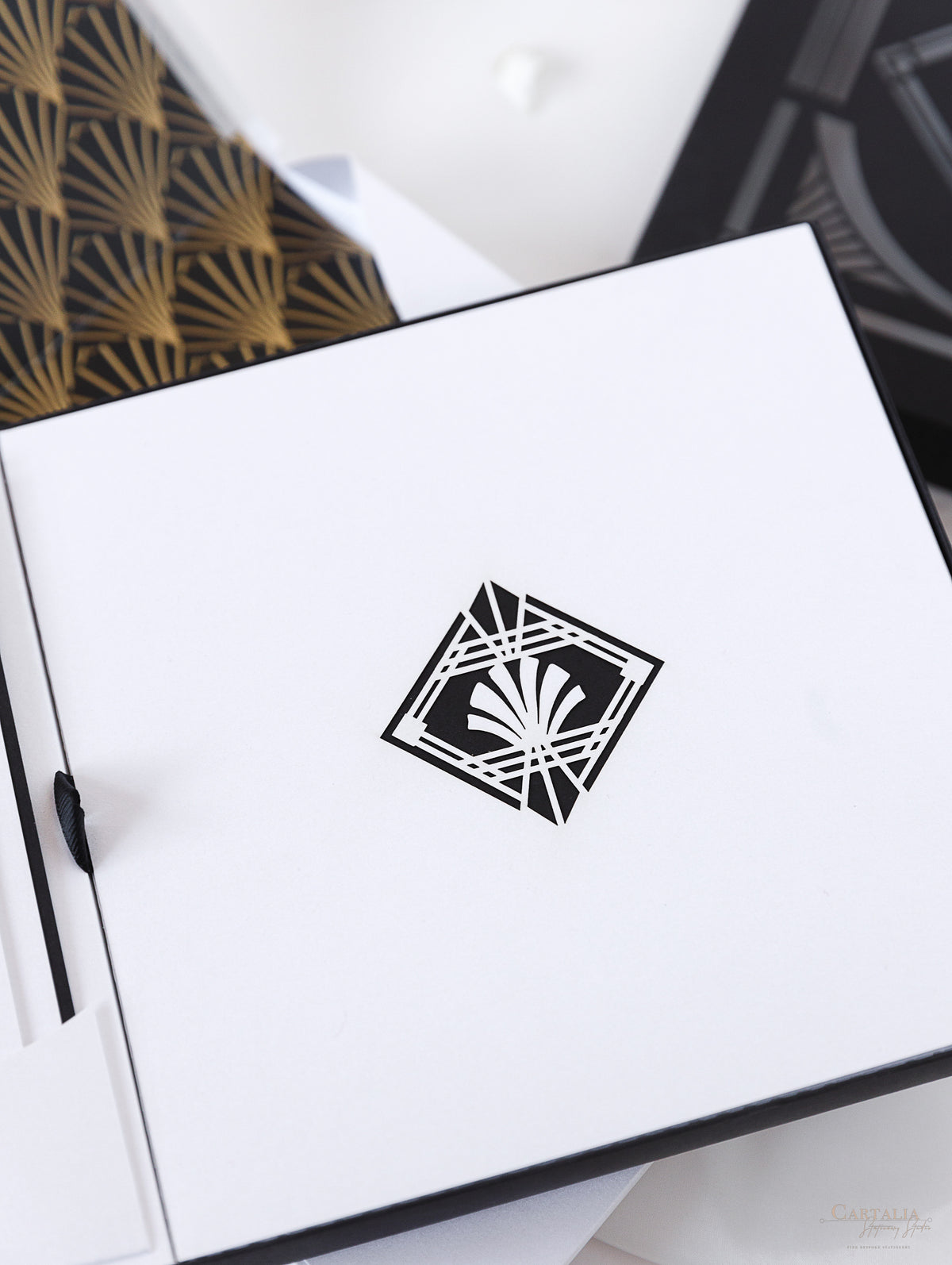 Art Déco Couture Boîte sur mesure: 3D Design personnalisé en noir et or | Commission sur mesure A&L