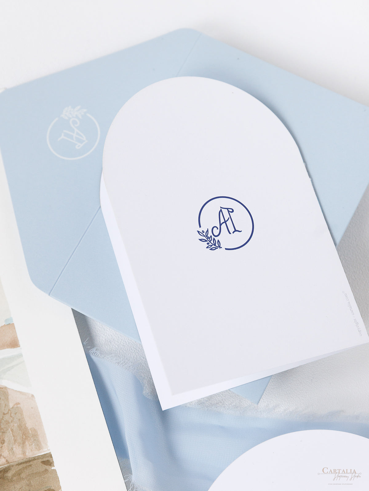 Lieu: Greece Wedding Arch Style Deluxe Stationery | Commission sur mesure A&I
