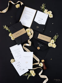 Illustrazione della sede del matrimonio personalizzata | Suite tascabile per invito alla sede sventata in busta classica piegata in lamina d'oro | CAMPIONE