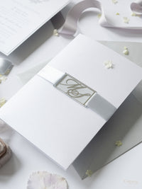 Sponing Silver Monogram Pocket Wedding Invitation Suite