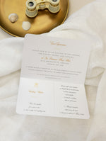 Invito a nozze con passaporto dorato - aereo di lusso inciso su passaporto in plexi color oro e matrimonio con destinazione in vera lamina d'oro