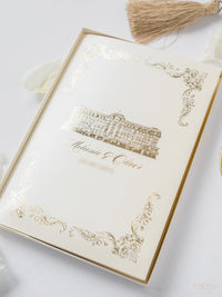 Luxury Gold Mirror & Champagne Boxed Invitation Suite avec des esquisses de lieux en feuille | Commission sur mesure M&O