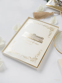 Luxury Gold Mirror & Champagne Boxed Invitation Suite avec des esquisses de lieux en feuille | Commission sur mesure M&O