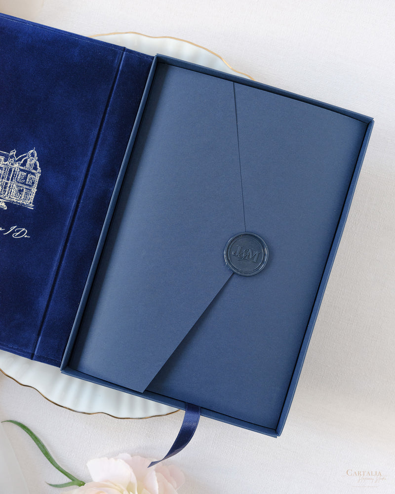 Libro di lusso con retro rigido in velluto e invito tascabile con scatola in lamina d'oro | Commissione su misura J&amp;M