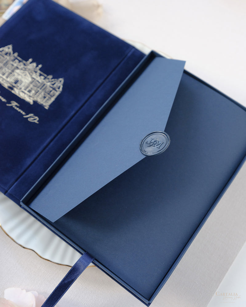 Libro di lusso con retro rigido in velluto e invito tascabile con scatola in lamina d'oro | Commissione su misura J&amp;M