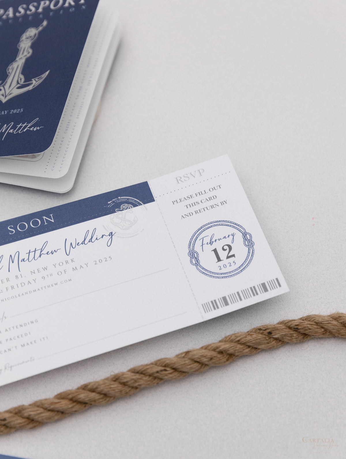 Invitations de passeport de mariage nautique avec étiquette de bateau en argent et feuille d'ancrage