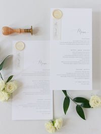Cartes de menu de mariage classiques avec noms d'invités et sceau de cire