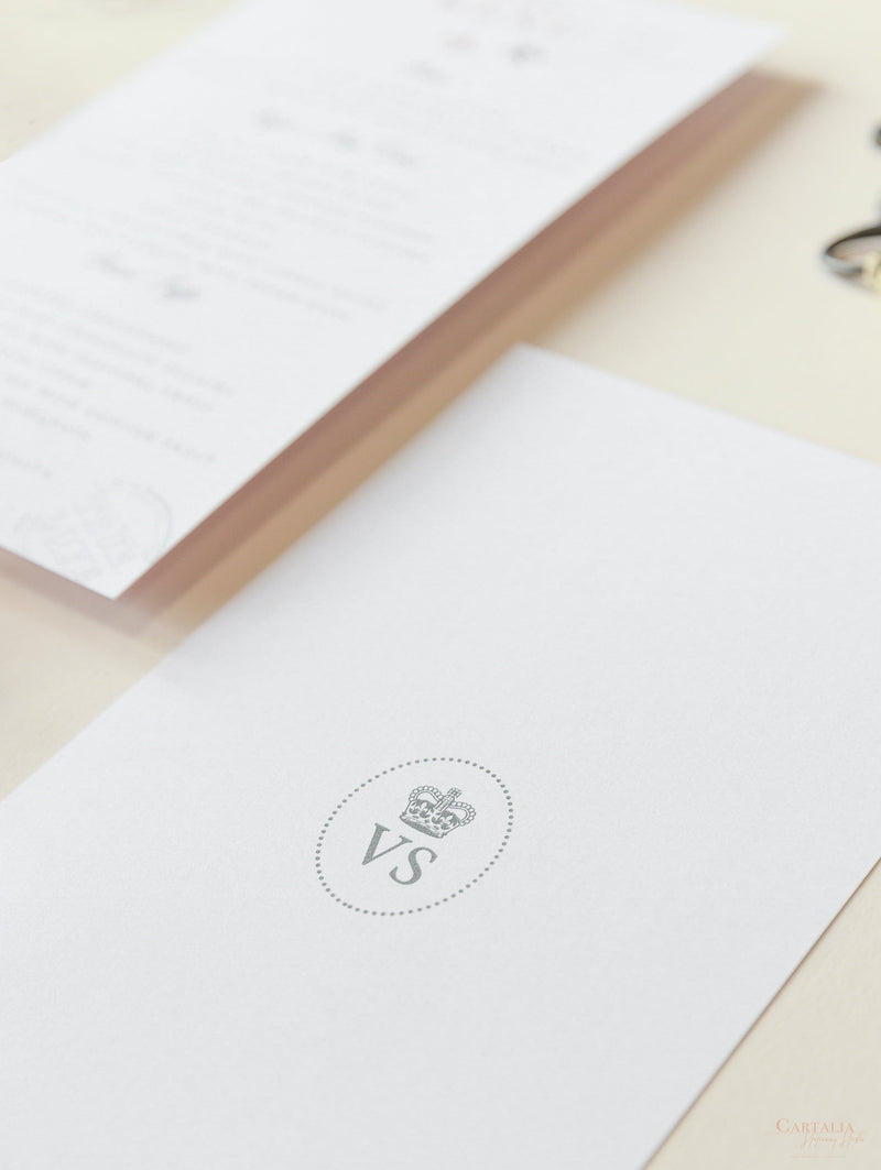 Menu di viaggio in stile invito a nozze con passaporto