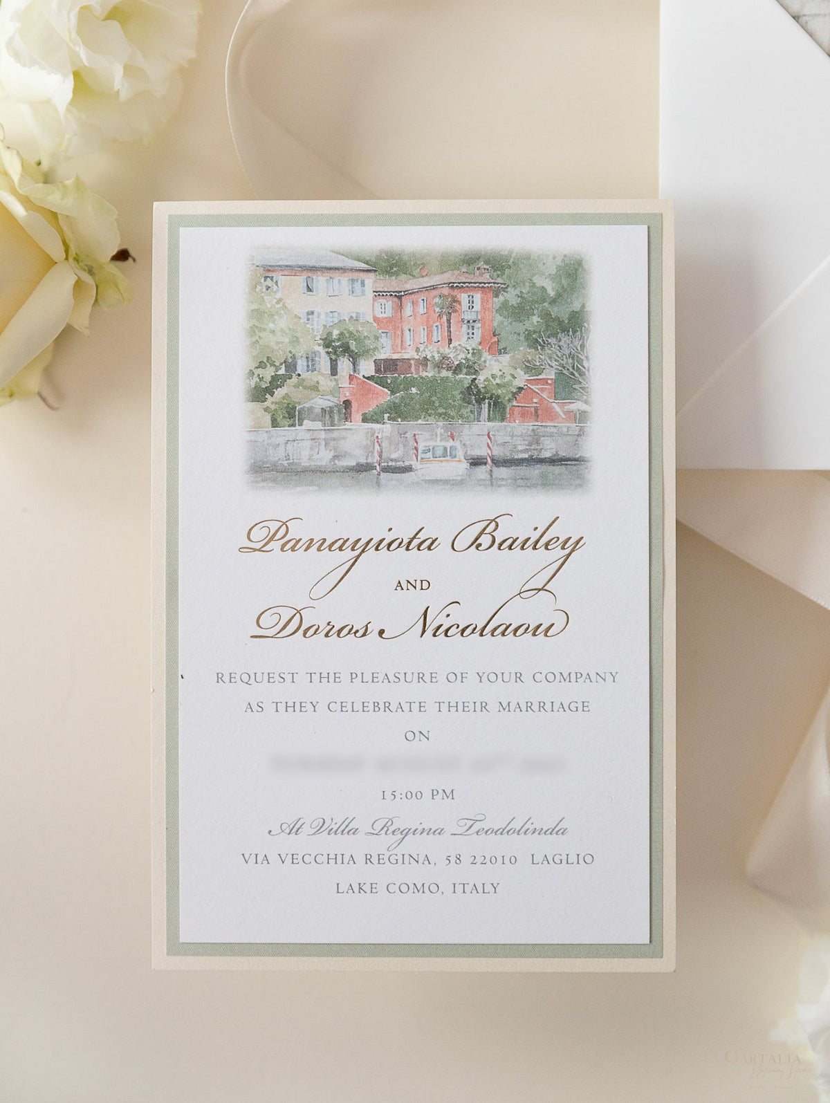 Invito personalizzato per la location del matrimonio in acquerello con lamina d'oro | Villa Regina Teodolinda | Lago di Como