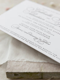 Invito elegante per il giorno del matrimonio con stampa tipografica grigia di lusso in cartone 100% cotone da 710 g/m²