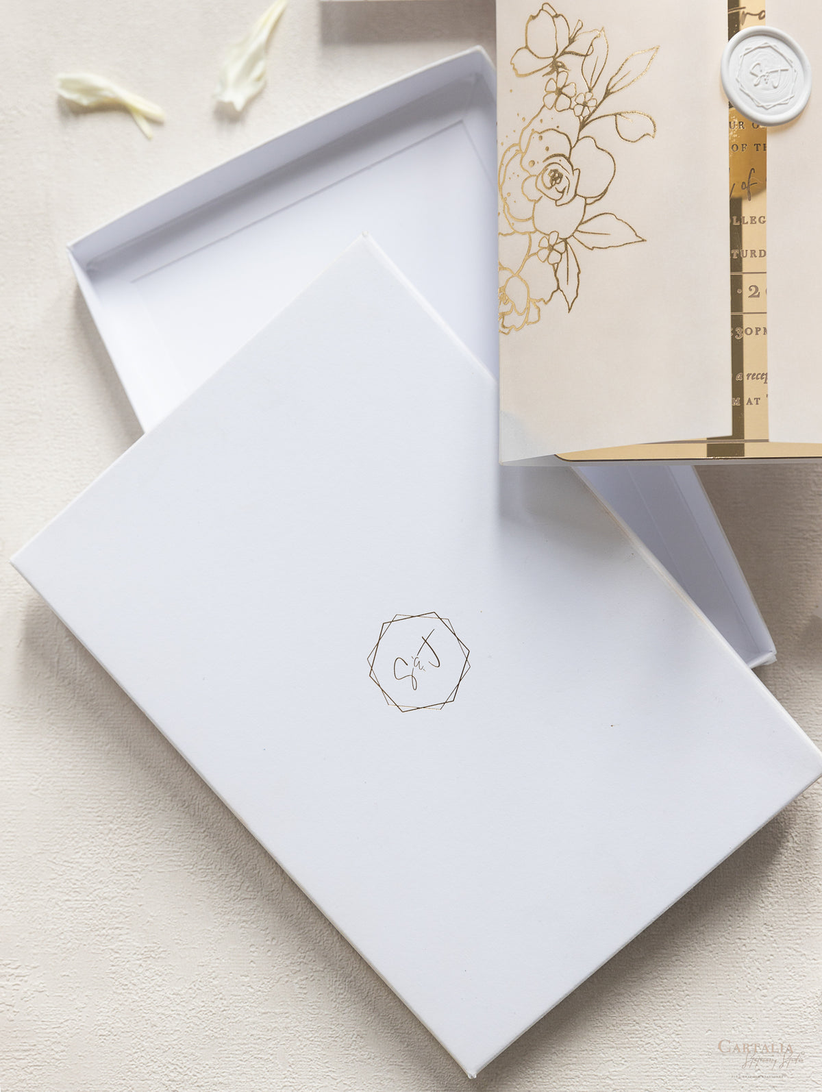 Miroir en or en boîte Plexi avec joint et roses en cire personnalisés | Commission sur mesure J&T