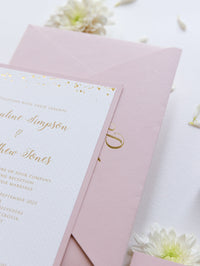 Confetti Distid Blush Pink Evening Invitation with Gold Foil Monogram + Enveloppe