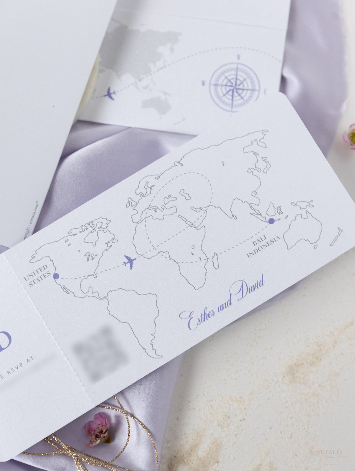 Portefeuille de dossiers lilas: Passeport de mariage en argent de luxe Invitation dans la poche et le miroir Tag Tag Passport Invitation Suite