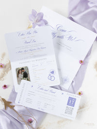 Portefeuille de dossiers lilas: Passeport de mariage en argent de luxe Invitation dans la poche et le miroir Tag Tag Passport Invitation Suite