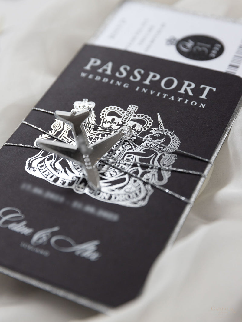 Suite per inviti di nozze con passaporto di lusso nero con glitter argento e vera lamina d'argento