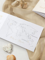Invito a nozze con passaporto color nudo e oro - Aereo inciso di lusso in plexi dorato, invito a forma di palma