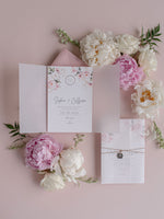 Invito per il giorno in pergamena e RSVP │Fiore di peonie rosa acquerello │ Plexiglass specchiato argento