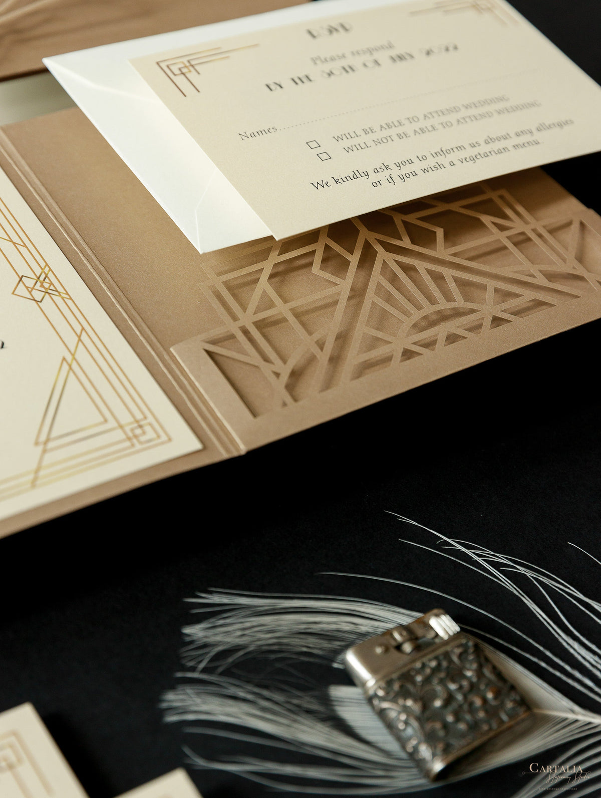 Art déco Laser Cut Great Gatsby Laser Cut Pocketfold Wedding Invitation Suite avec 3 niveaux: Informations invitées et voyage et carte RSVP