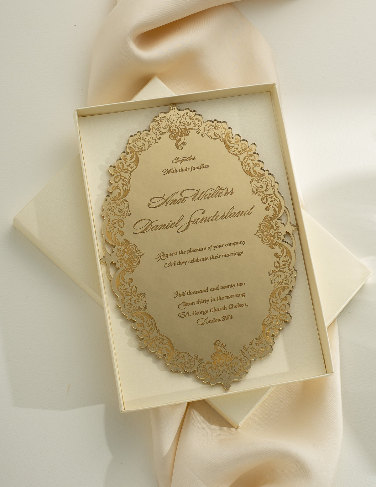 Invitation en boîte de luxe: un miroir décadent Gold Plexi Invitation de mariage - gravé