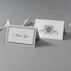 Segnaposto bianco con monogramma a triplo supporto di lusso